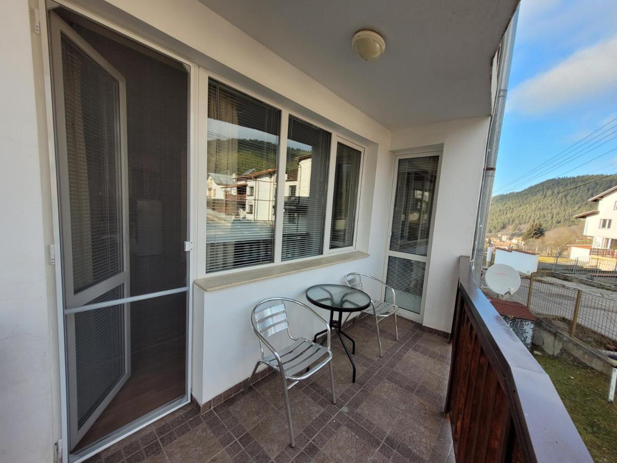 Eagle Rock Apartment 222 Beli Iskar Buitenkant foto